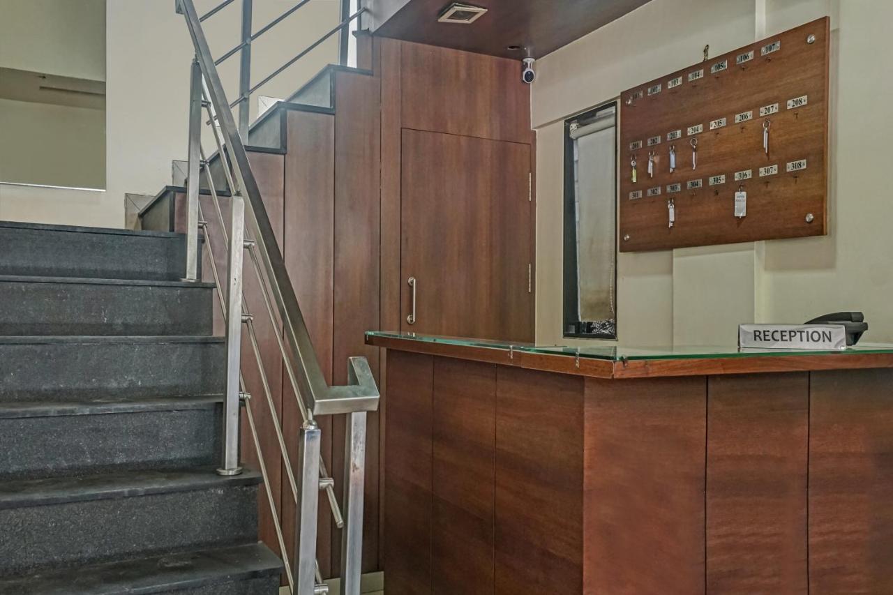 Oyo Flagship 75444 Hotel Kinara Lodging & Boarding Mangvadi Экстерьер фото